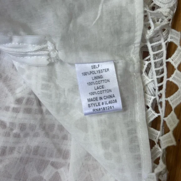 In Bloom White Lace Blouse - Picture 4 of 4